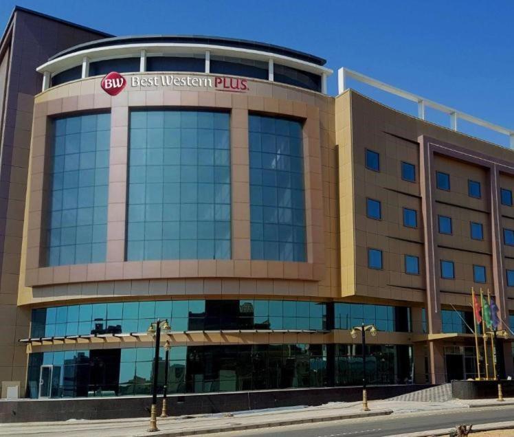 Best Western Plus Бурайда Екстериор снимка