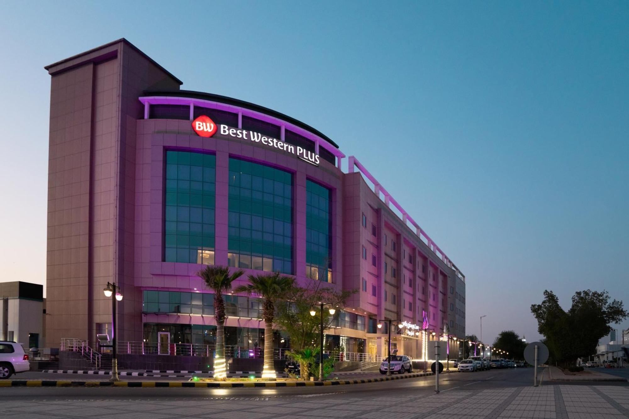 Best Western Plus Бурайда Екстериор снимка